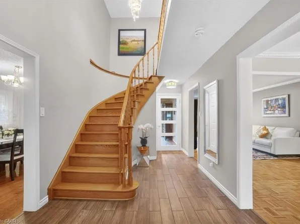 3440 Redmond Rd, Mississauga, ON L5B 3S5