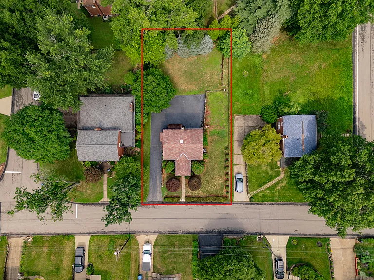 951 Rita Dr — Photo 32