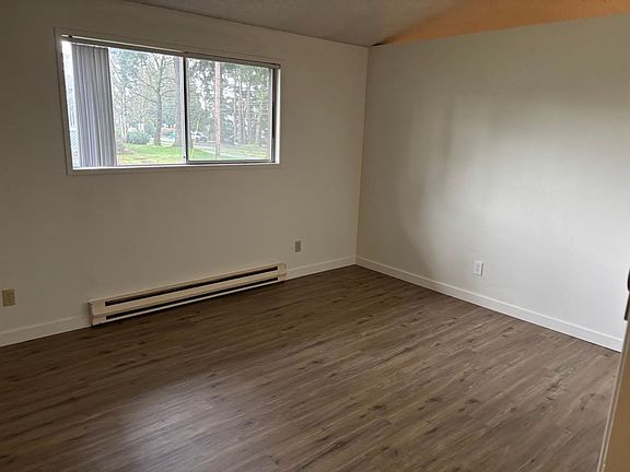 3rd image of 5555 SE Gill St