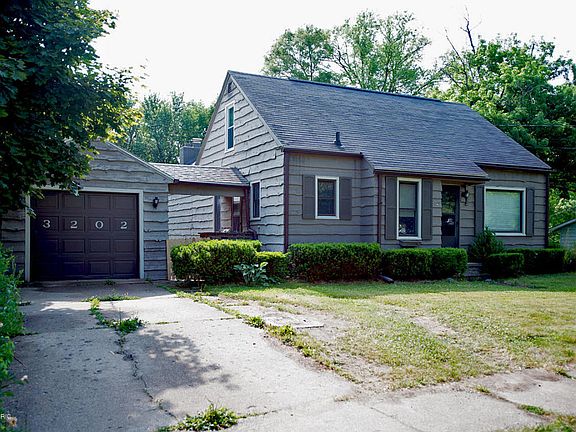2nd image of 3202 Onondaga Ave
