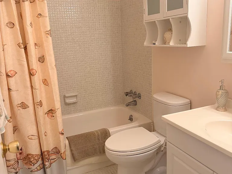 638 Snug Harbor Dr #E12 — Photo 23