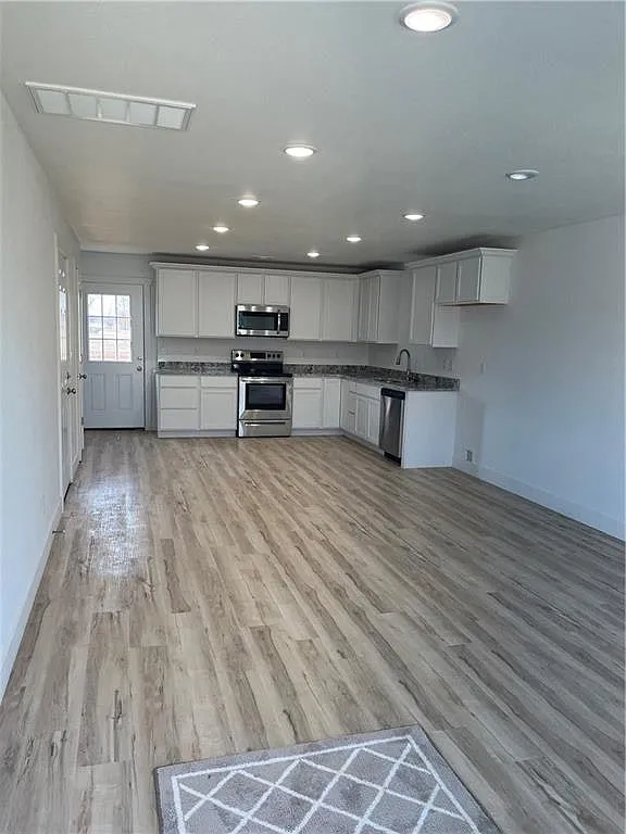 1212 Nedra Drive, Unit B — Photo 2