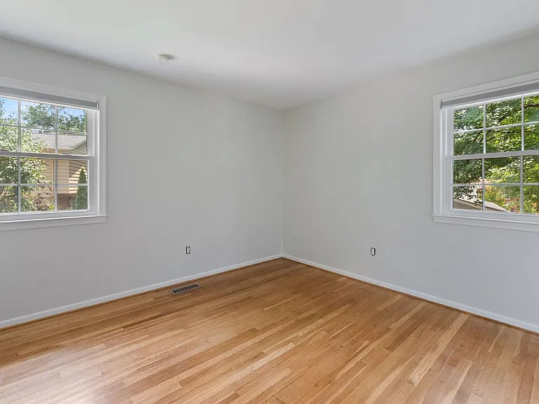 1731 Tamerisk Ct — Photo 16