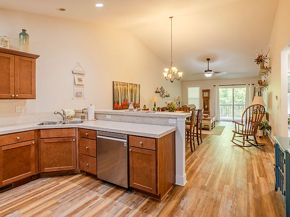 5th image of 10087 S Crossroad Cir SE #12