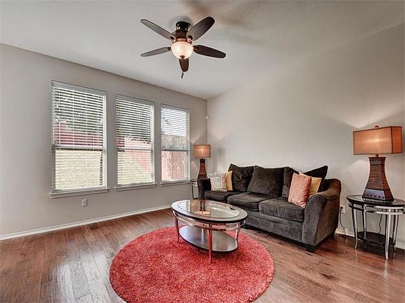 3rd image of 1205 Salem Park Ct
