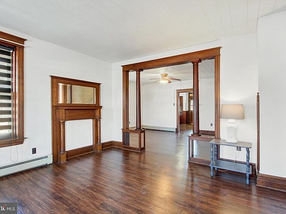 5th image of 282 3rd St