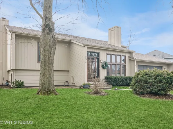 733 Alexandria Dr, Naperville, IL 60565