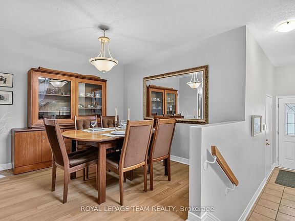 3rd image of 72 Sheppards Glen Ave