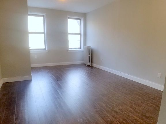 2nd image of 590 W 204th St APT B53