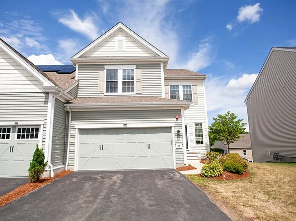 15 Locust Ln, Hopkinton, MA 01748