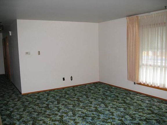 3rd image of 7924 Marshall Pl