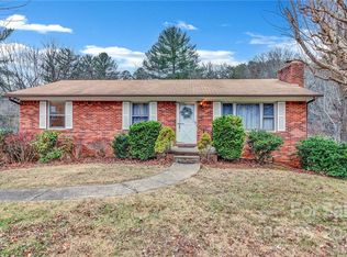 80 Memory Ln, Asheville, NC 28805