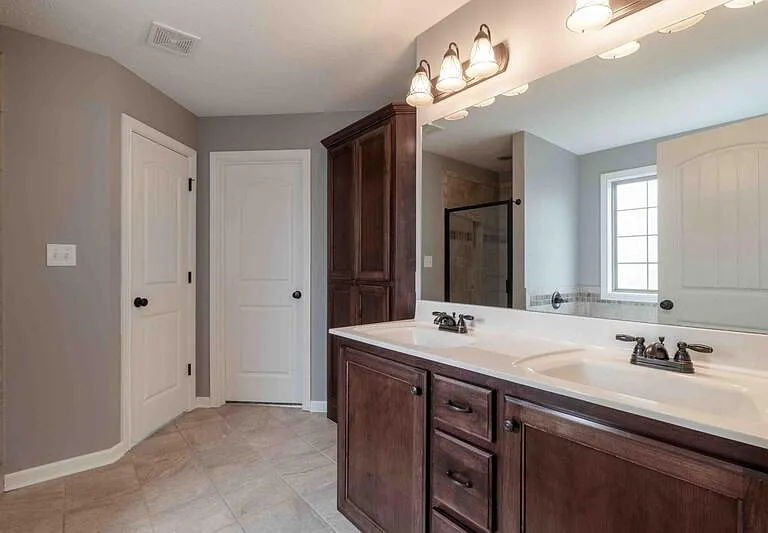 1063 Freedom Dr — Photo 13