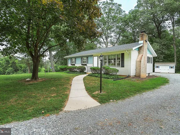 230 Steinfelt Rd, Red Lion, PA 17356