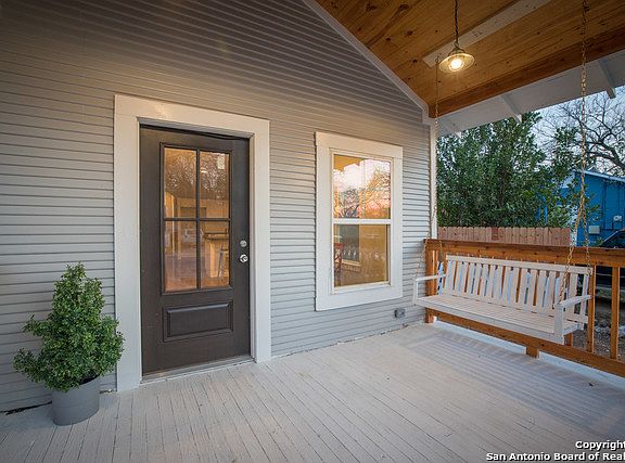 2nd image of 1276 W Mill St