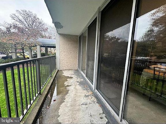 5th image of 4420 Briarwood Ct N APT 17
