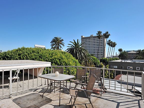 2nd image of 1032 2nd St APT 202