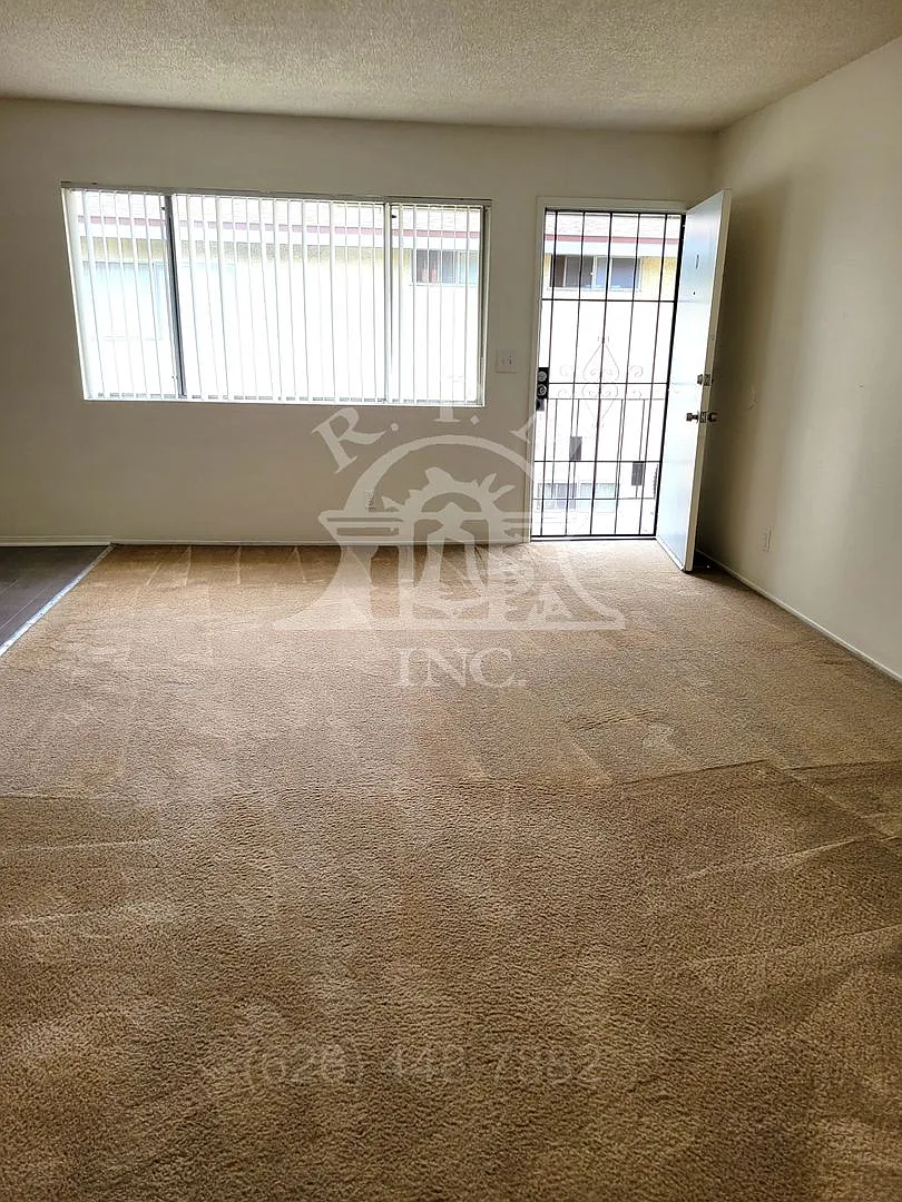 La Madera Ave 3142-3144 — Photo 2