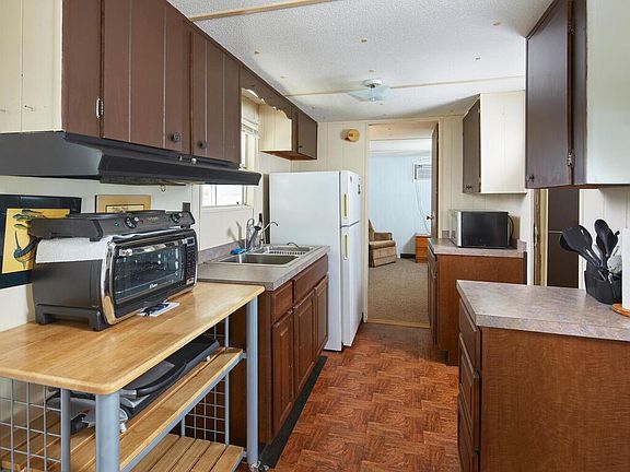 4th image of 414 Papaya St #27