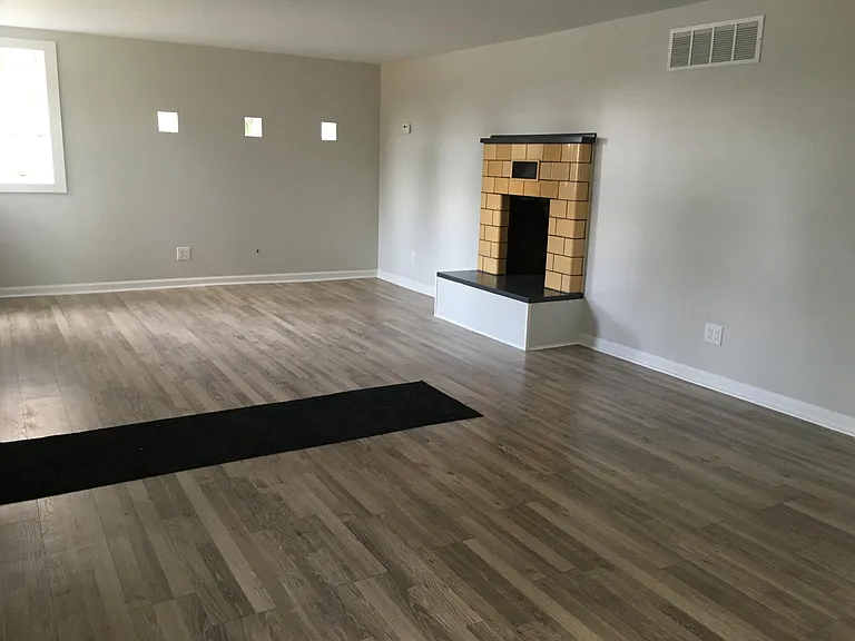5115 Jackson Rd — Photo 3