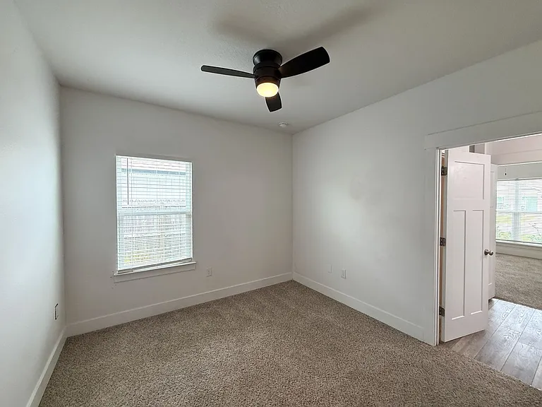 6169 Jenks Dr — Photo 19