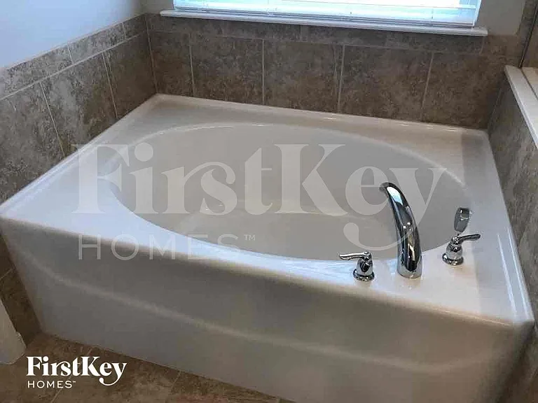 6022 Durango Way — Photo 10