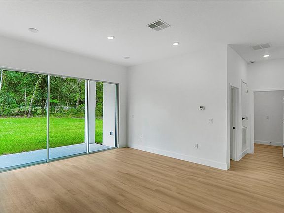 2nd image of 8383 N IBSEN DRIVE