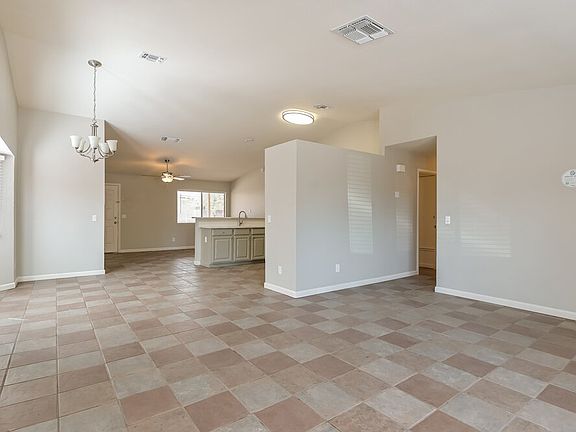 4th image of 6022 S Birchwood Dr