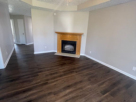 4th image of 1808 Cottingham Ct