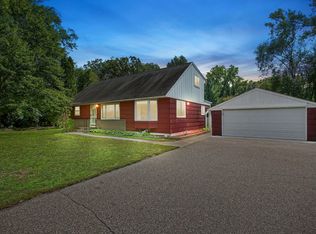 2624 Hillview Rd, Mounds View, MN 55112