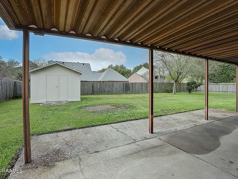 920 Marilyn Dr — Photo 18