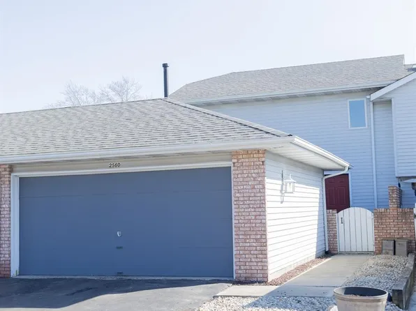 2560 Oakwood Dr, Crown Point, IN 46307