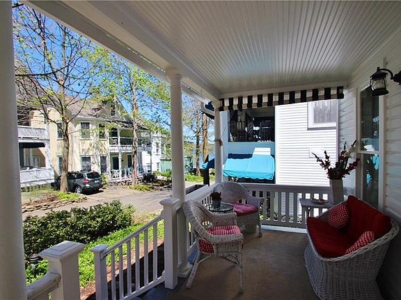3rd image of 7 Haven Ave