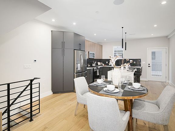 4th image of 2658 Salmon St #3P5DND