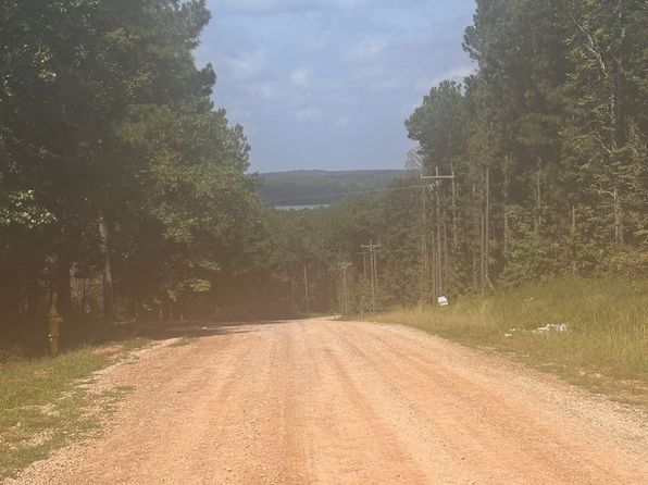 131 Johnson Rd, Locust Grove, GA 30248