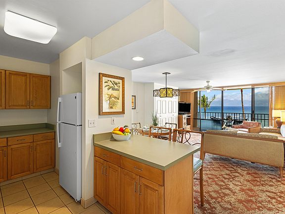2nd image of 4327 Lower Honoapiilani Rd APT 505B