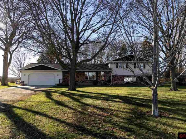 24274 County Road 11, New Ulm, MN 56073