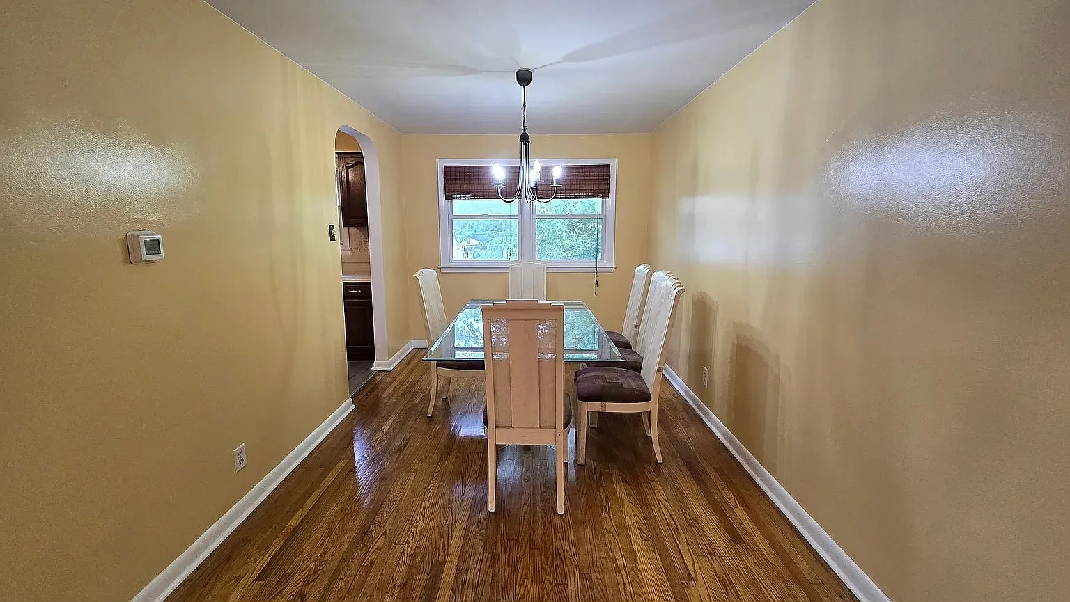 3 bed, 1.5 bath, 1520 sqft, $2,700 — Photo 4