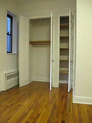 Rented by Metropolis Real Estate of Manhattan | media 49