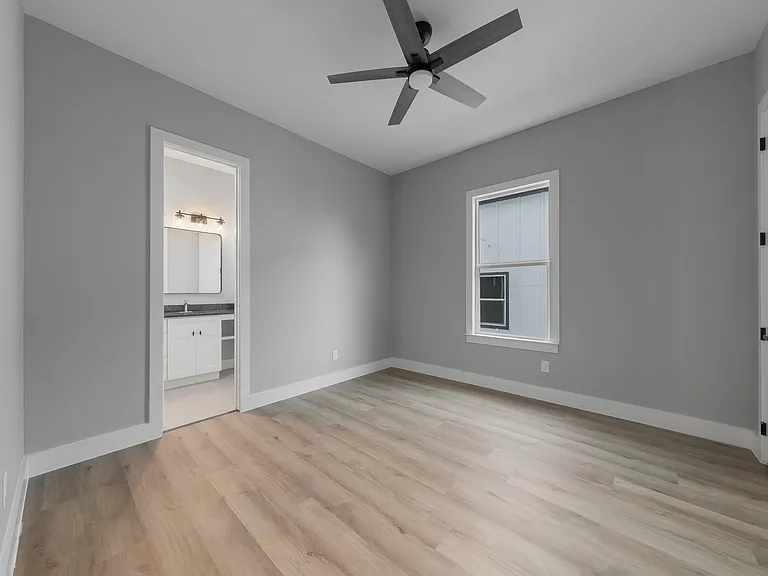 2818 Chicago St — Photo 28