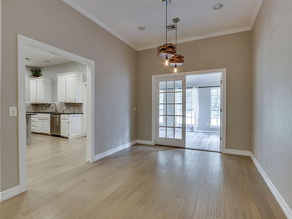 5th image of 2701 Shady Tree Ln