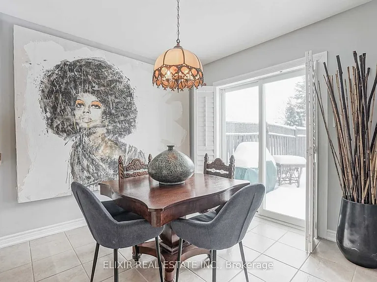 32 Florette Pl — Photo 6