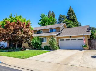 1127 River Bluff Dr, Oakdale, CA 95361