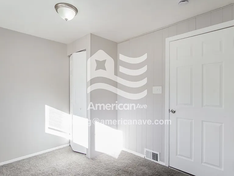 822799_006_wm_-_main_bedroom_13326584.jpg