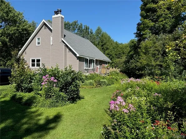 10547 Sulphur Springs Rd, Taberg, NY 13471