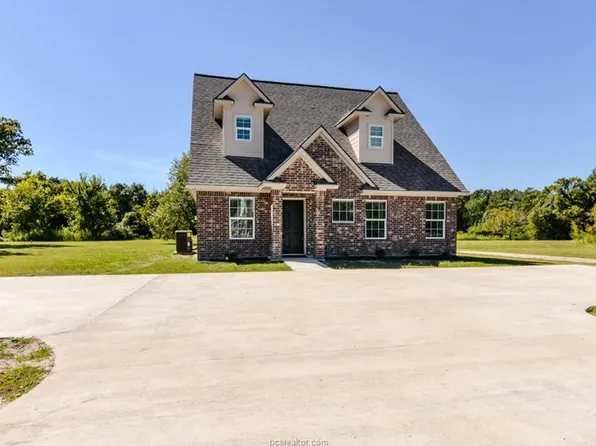 2303 Lorito Cir, Bryan, TX 77807