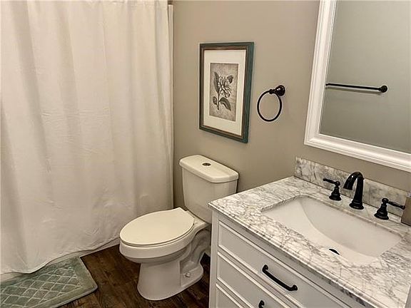 5th image of 4406 Windsor Ct