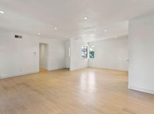 15641 Mayflower Ln, Huntington Beach, CA 92647