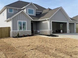 2812 20th St, Rogers, AR 72758