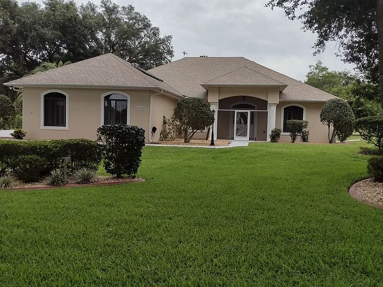 592 Dowling Cir — Photo 1